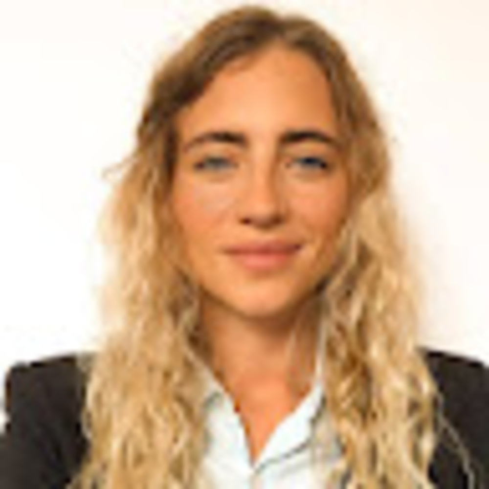 Meet your Posher, Clara